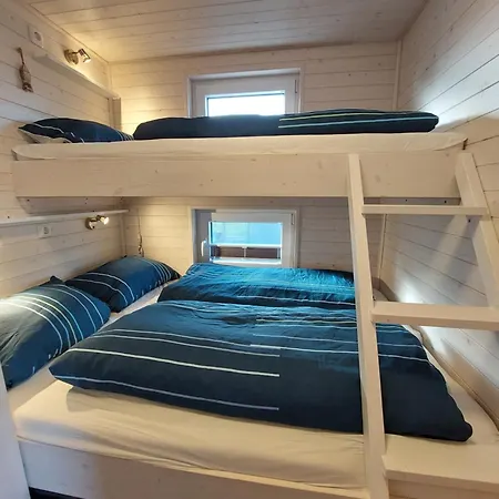 Hausboot Hecht Mit Dachterrasse In Marina Minde, Daenemark Prázdninový dům